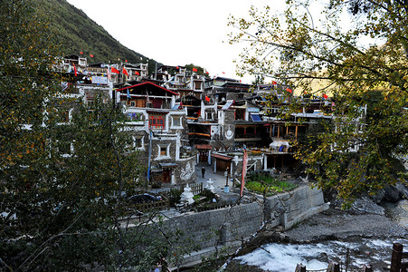 最美中国行四川阿坝马尔康西索村背景