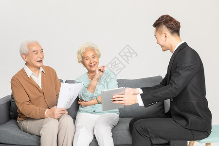保险业务员销售形象退休生活高清图片素材