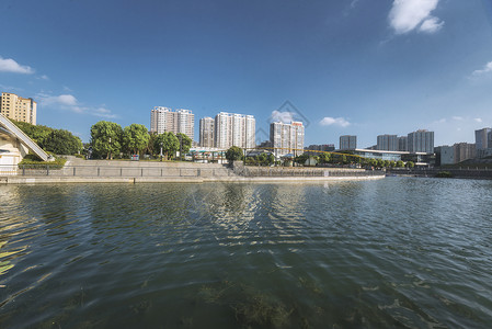 盐城湖临水而居背景