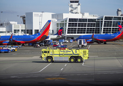 西雅图机场停机坪图片