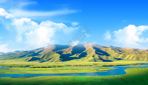 草原山峰壁纸高清图片