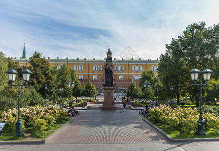 克里姆林宫旁边的亚历山大花园背景图片