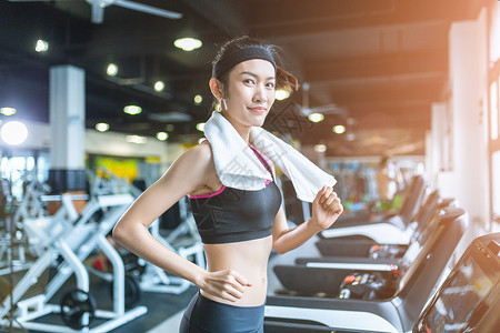 女性运动跑步减肥高清图片素材