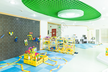 幼儿园游玩区环境图片