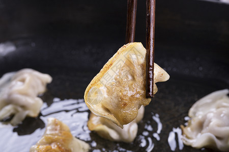 煎饺子香煎锅贴图片高清图片