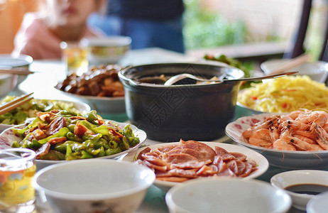 家庭聚餐美食宴会高清图片