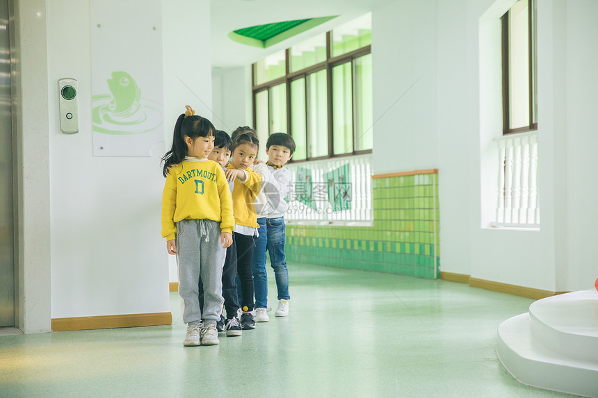 幼儿园可爱儿童图片