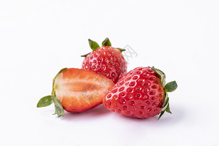 新鲜草莓可口种草莓高清图片