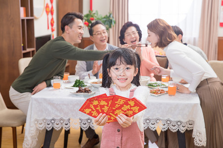 春节压岁钱海报女孩新年收红包背景