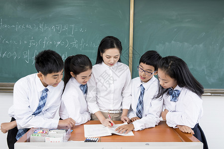 一起上学青少年教育师生一起看书背景