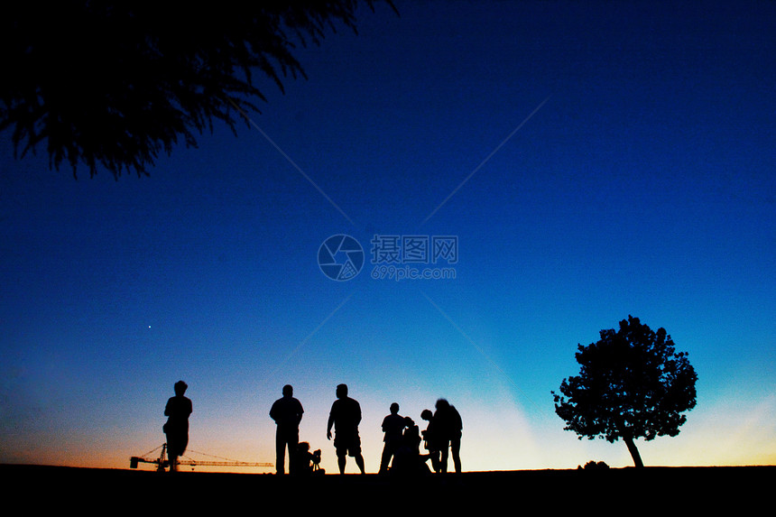 南京紫金山夜景剪影图片