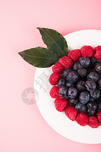 新鲜水果蓝莓树莓图片