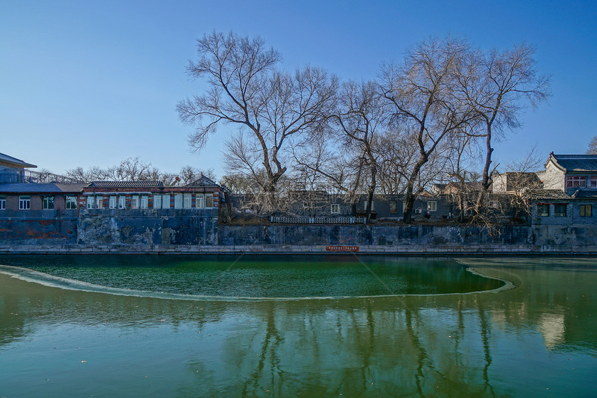 北京护城河冬日一景图片