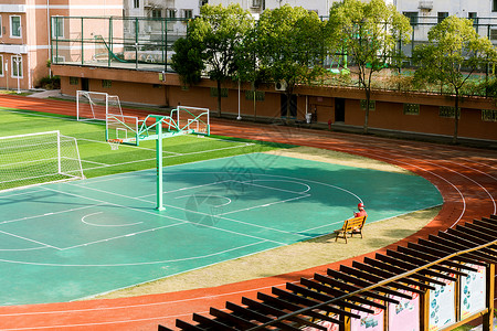 球场篮球架元素学校操场小景背景
