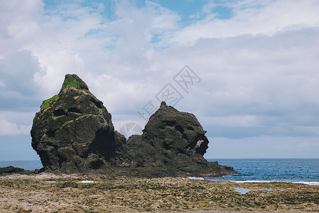台湾绿岛大石头背景图片