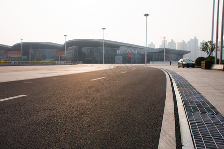 现代建筑道路背景图片