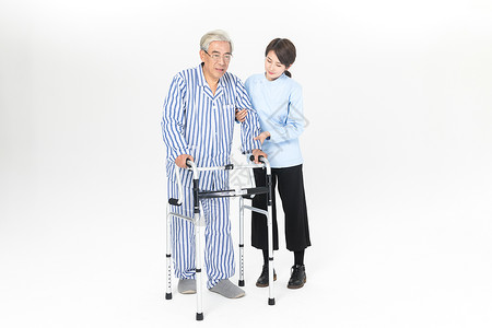 扶手架护工搀扶老人背景