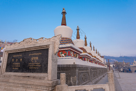 青海西宁塔尔寺背景图片