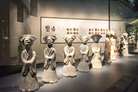 陶艺展示南京六朝博物馆陶俑背景