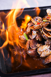 烤蛤蜊火焰高清图片素材
