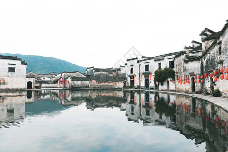 中国建筑水墨徽州宏村月沼湖背景