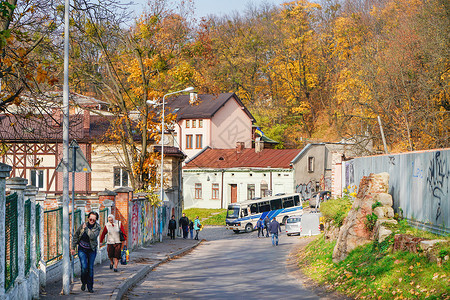乌克兰小镇秋景图片