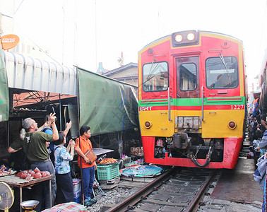 铁道市场泰国美功火车市场背景