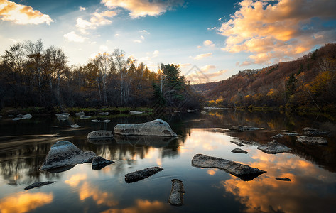 绿色烟雾素材秋天的风景背景