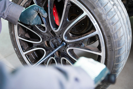 汽修安装轮胎细节图片