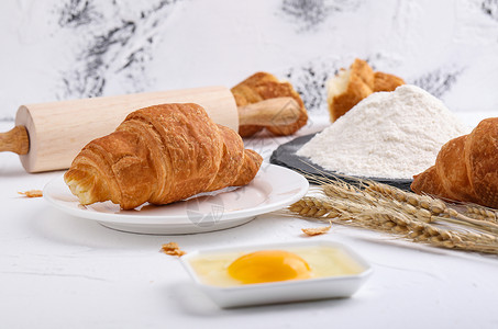 法式早餐法式牛角面包背景