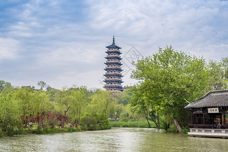 江苏扬州瘦西湖栖灵塔高清图片