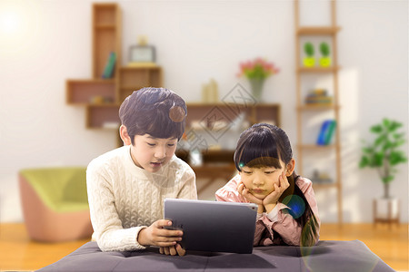 玩电脑的孩子背景图片