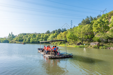 九曲溪竹筏漂流浙江湖州竹筏漂流背景