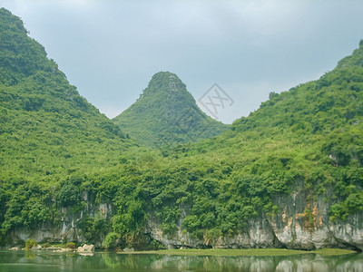 桂林漓江山水风光背景图片