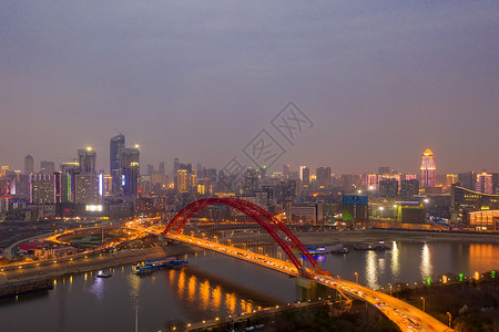 武汉车水马龙的城市道路夜景交通高清图片素材