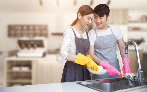情侣在厨房洗完的情侣设计图片