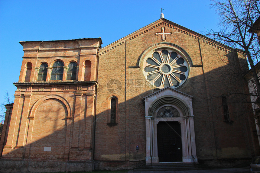 博洛尼亚天主教堂图片