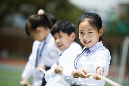 拔河比赛小学生拔河背景