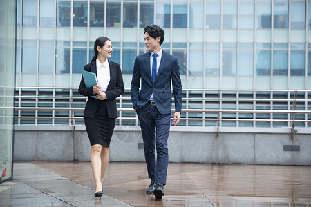 沐浴男女商务男女聊天会谈背景