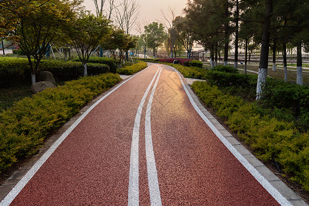 户外跑道背景