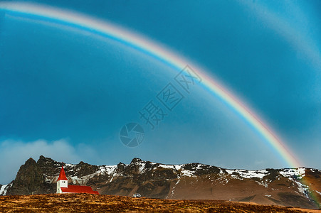 冰岛教堂冰岛双层彩虹红房子背景