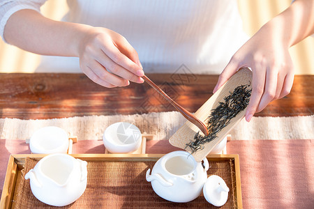 茶艺师沏茶叶背景图片