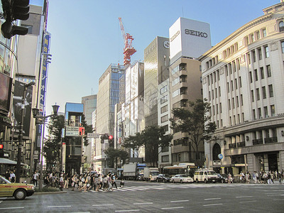日本信号灯东京地标银座四丁目路口街景背景