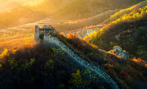 箭囊秋天的长城背景