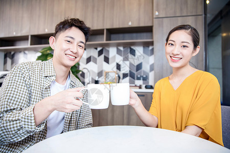青年情侣喝咖啡交流背景图片