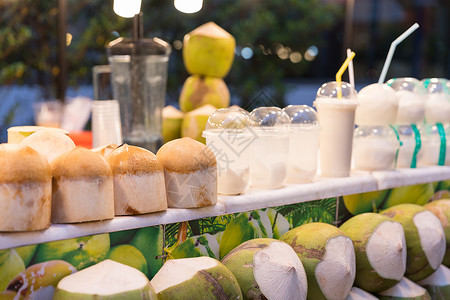 曼谷水上泰国市集街头椰子椰汁饮料背景