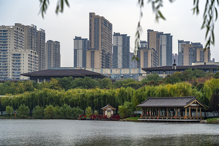 江南的雨西安曲江池公园背景