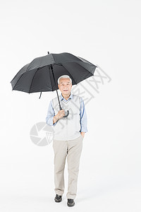 老年人撑伞背景图片