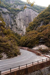 秦岭山公路秦岭太白山道路背景