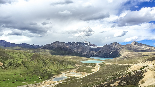 西藏羊湖景区风光背景图片